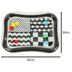 Felfújható vízi matrac kontrasztos fekete és fehér mintázattal 65 cm x 50 cm